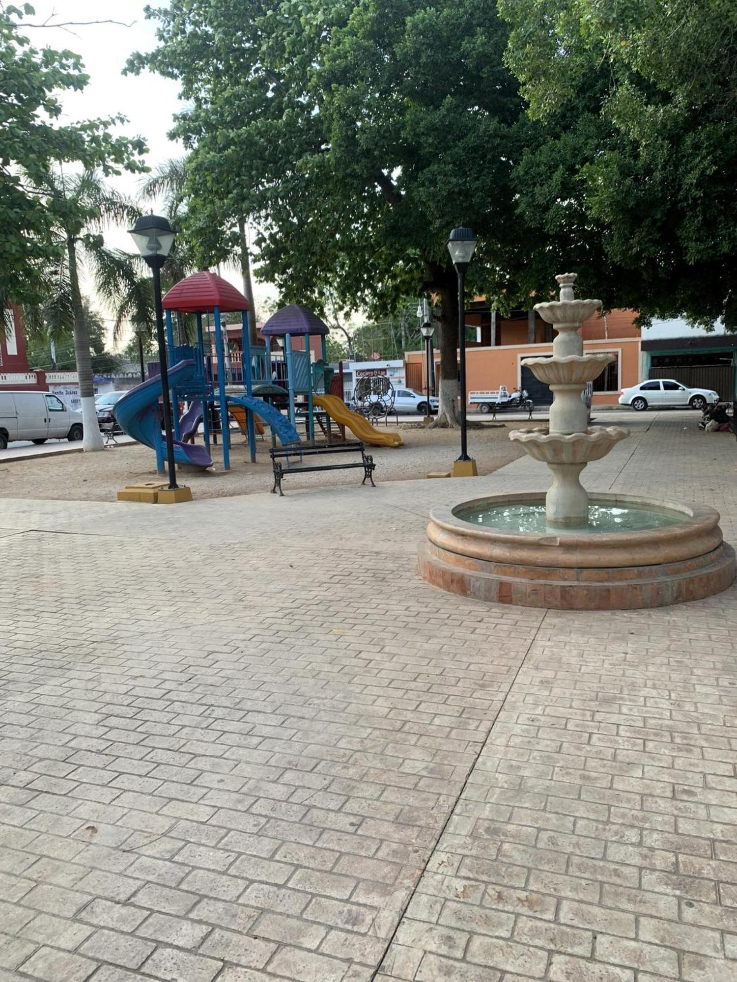 In Wotoch Departamentos Con Estacionamiento Apartment Valladolid  Luaran gambar